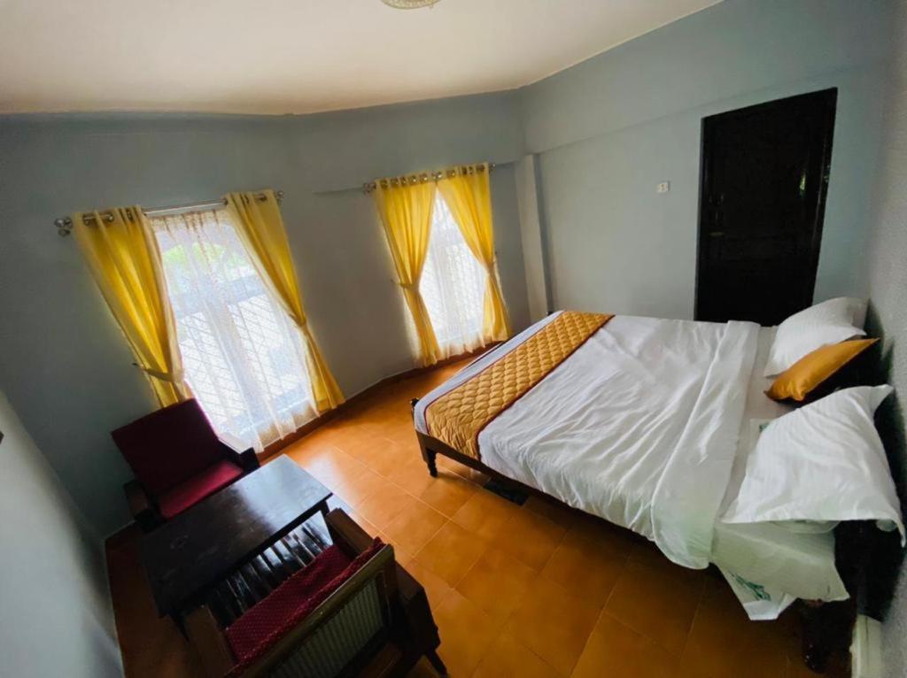 Bob Lesiure Hotel Ооти Екстериор снимка