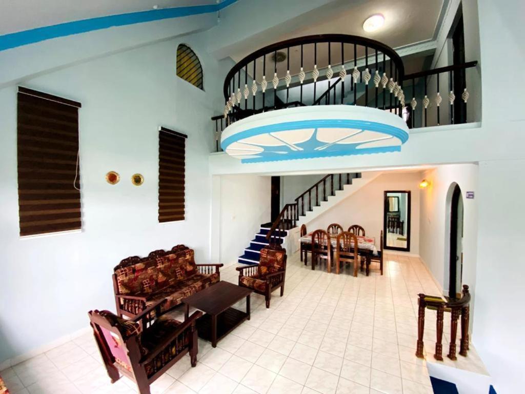 Bob Lesiure Hotel Ооти Екстериор снимка