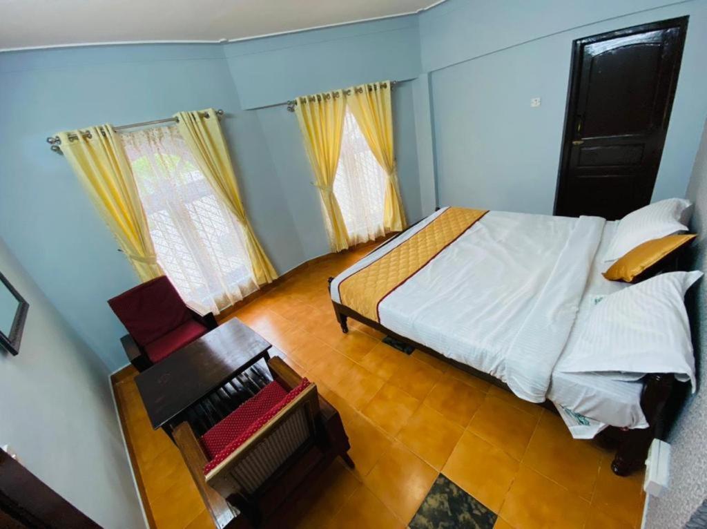 Bob Lesiure Hotel Ооти Екстериор снимка